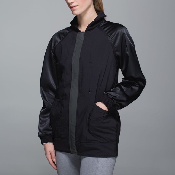 Lululemon  Both Way Bomber Reversible Jacket Heather Black, Size est L - Picture 1 of 11